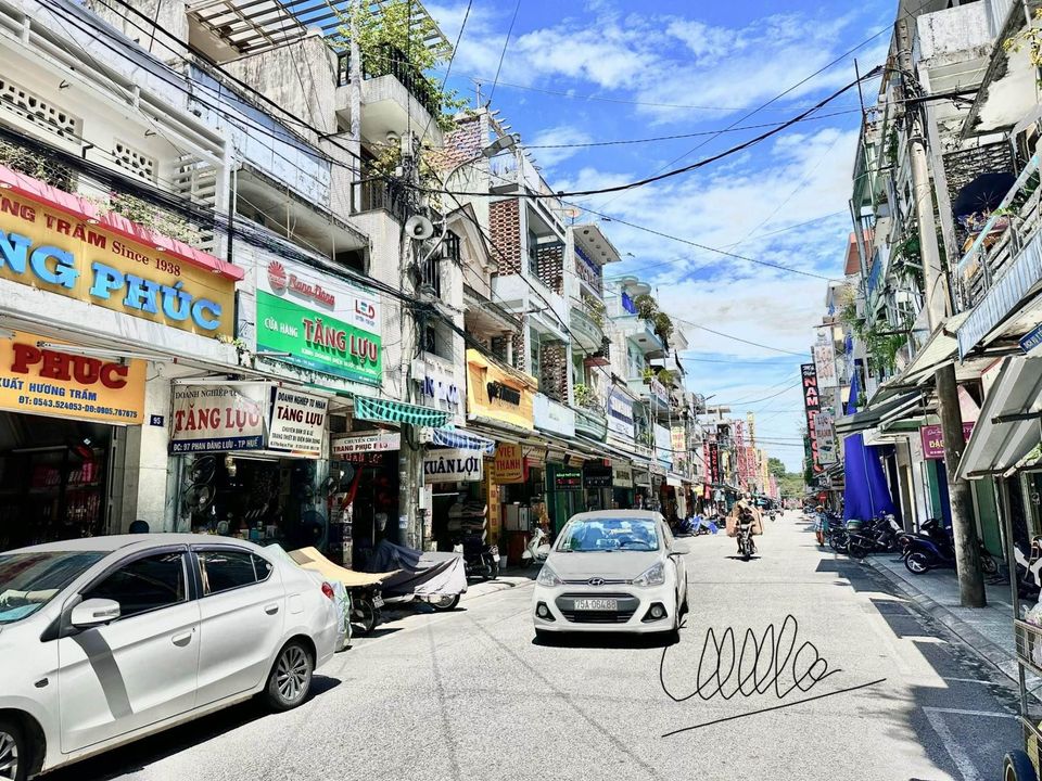 Bán nhà hai mặt tiền kinh doanh sầm uất Đăng Lưu, thành phốc Huế giá 11 tỷ, diện tích 116,1 m2-03