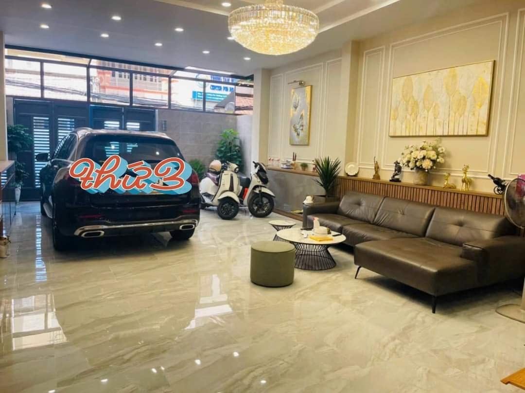 Bán gấp nhà đẹp 5 tầng Phan Xích Long - Phú Nhuận xe hơi vào nhà
