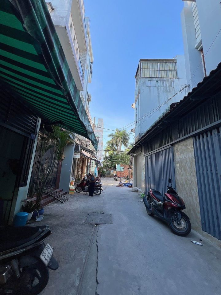 Bán nhà kết cấu 1 trệt 1 lầu nở hậu tài lộc quận Bình Tân-01