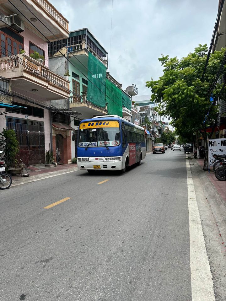 Bán căn nhà mặt đường Ngô Thì Nhậm kinh doanh, đang cho thuê 6 triệu/tháng-01