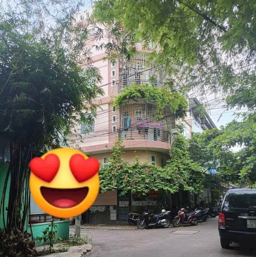 Bán căn nhà ôm cua 2 mặt tiền đường phường Trần Phú - Thành Phố Quy Nhơn-03