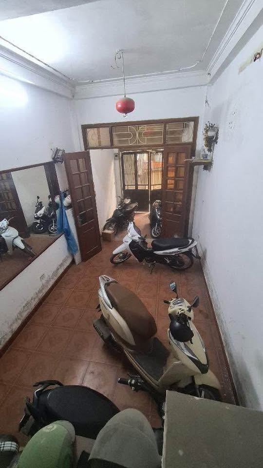 Продаётся дом, 4 спальни, 50 м², Thanh Xuân
