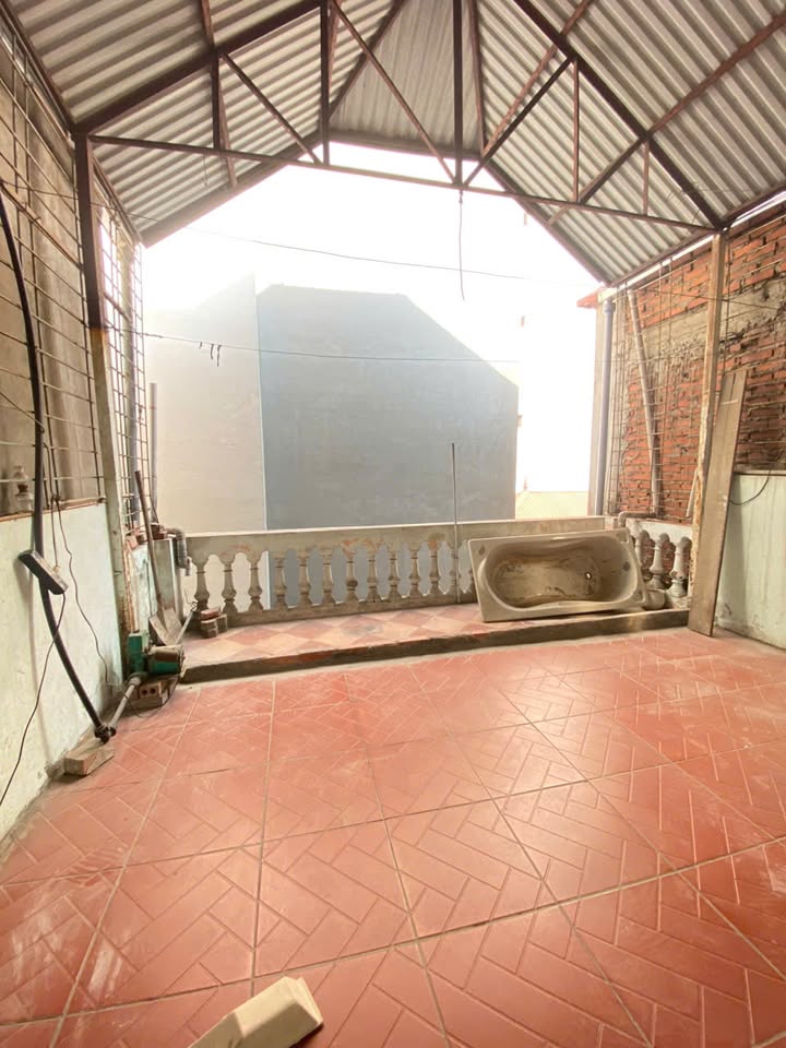 Сдаётся дом, 3 спальни, 35 м², Hoàng Mai