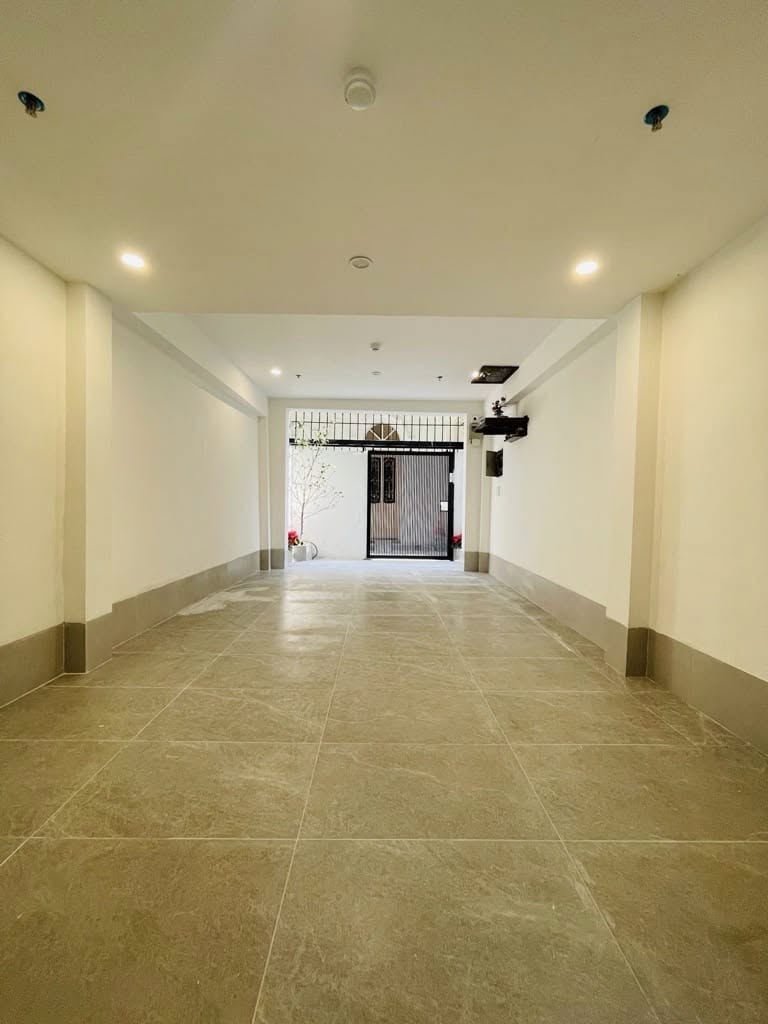 9-bedroom property for sale, 56 m², Nam Từ Liêm
