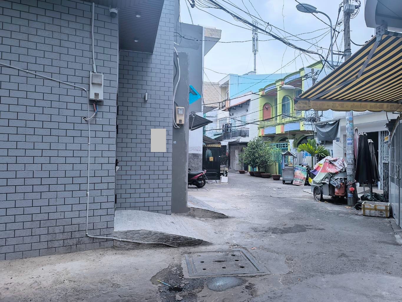 House for sale, 40 m², Quận 6