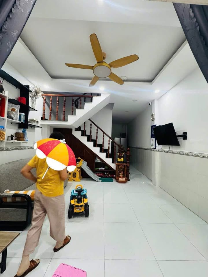 Продаётся дом, 2 спальни, 40 м², Quận 12