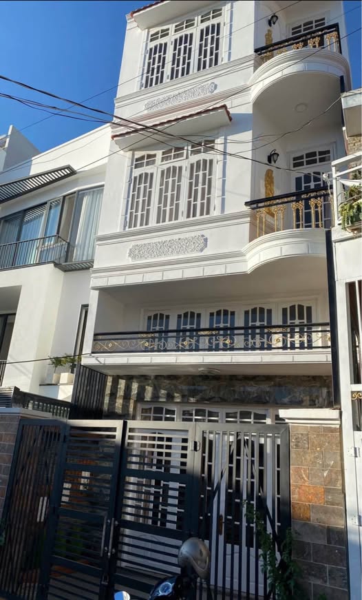 5-bedroom house for sale, 74 m², Phường 8