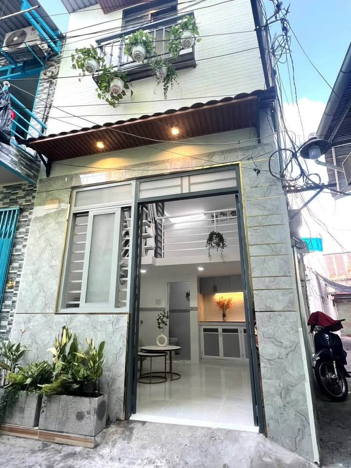 Продаётся дом, 2 спальни, 17,7 м², Quận 8