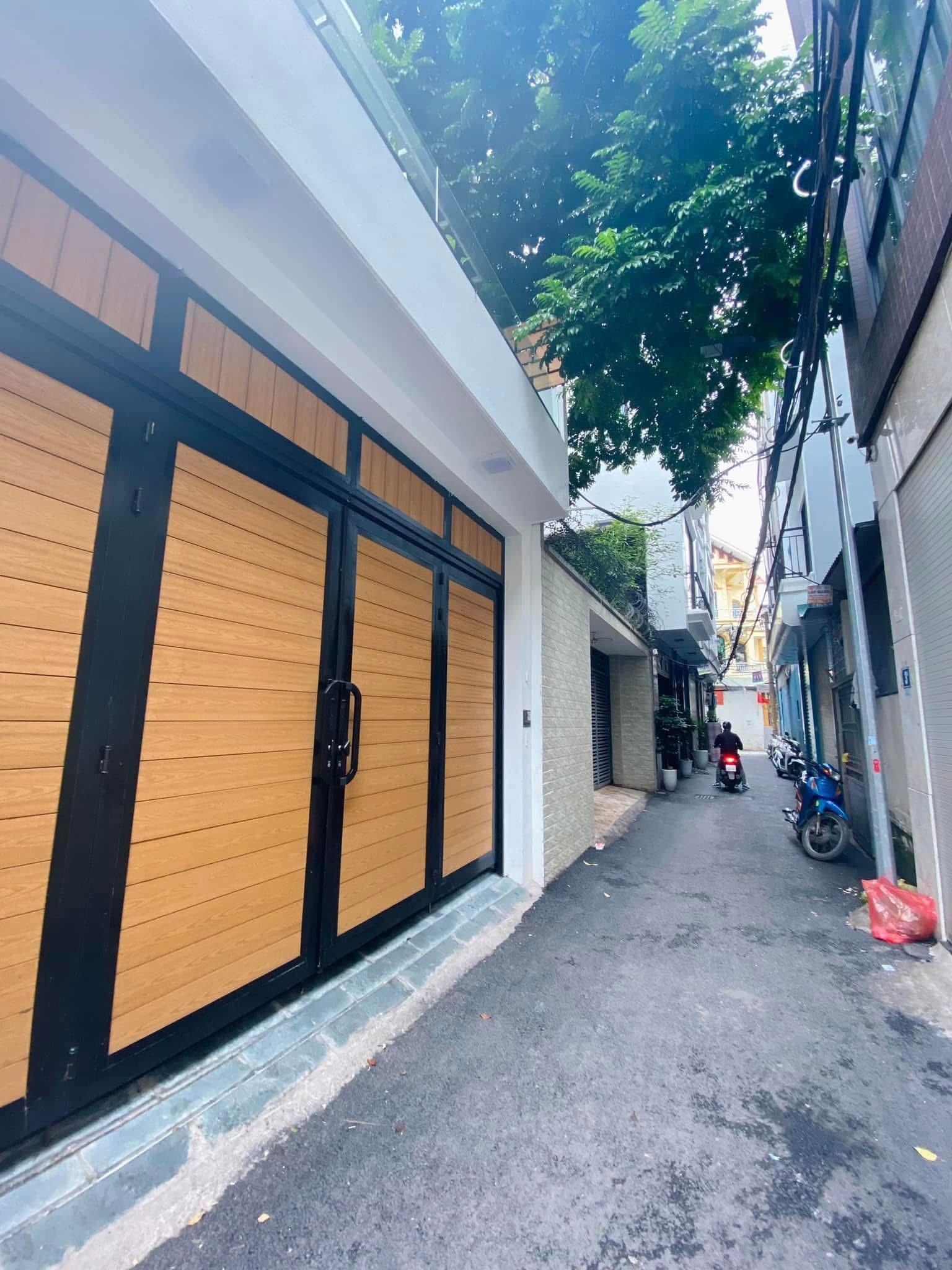 House for sale, 40 m², Hai Bà Trưng