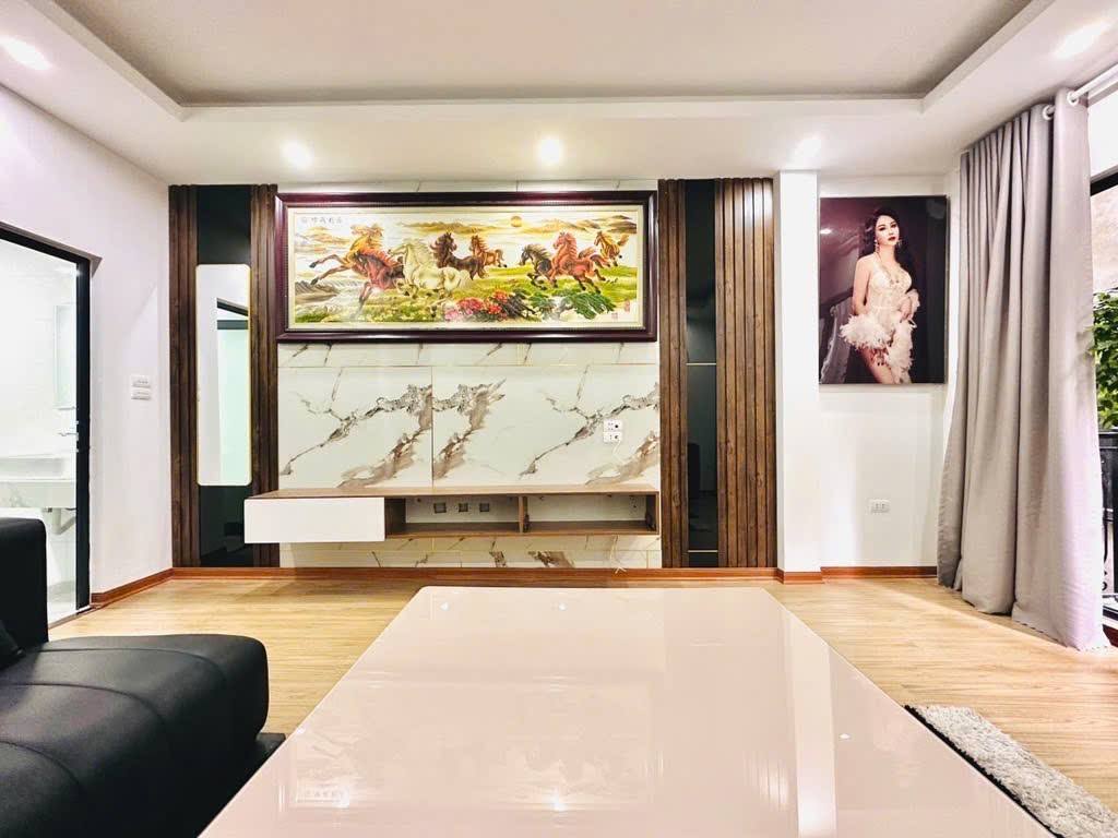 3-bedroom house for sale, 28 m², Hoàng Mai