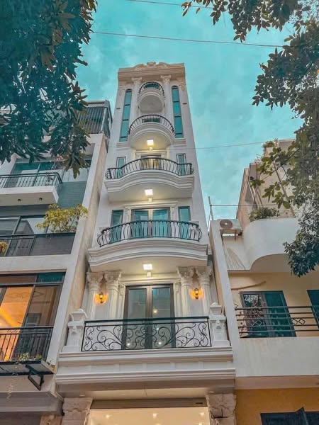 Продаётся дом, 4 спальни, 36 м², Bắc Từ Liêm