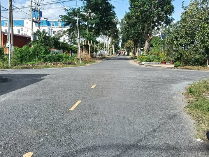 Bán đất nền mặt tiền 12m, thị trấn Mỹ Thọ, Cao Lãnh, Đồng Tháp - Giá 3.2 tỷ