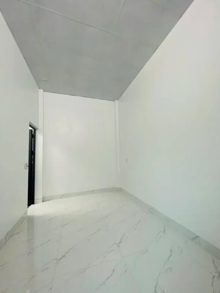 Nhà cấp 4 mới tinh 132m2, mặt tiền rộng 14m, vị trí đắc địa
