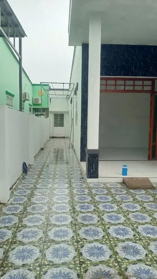 Nhà cấp 4 bên sông, ô tô vào tận nhà, giá ưu đãi cuối năm