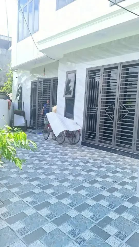 Nhà 3 tầng xây mới, 46m², Ngõ Tô Hiến Thành, Nam Định, giá 1,89 tỷ