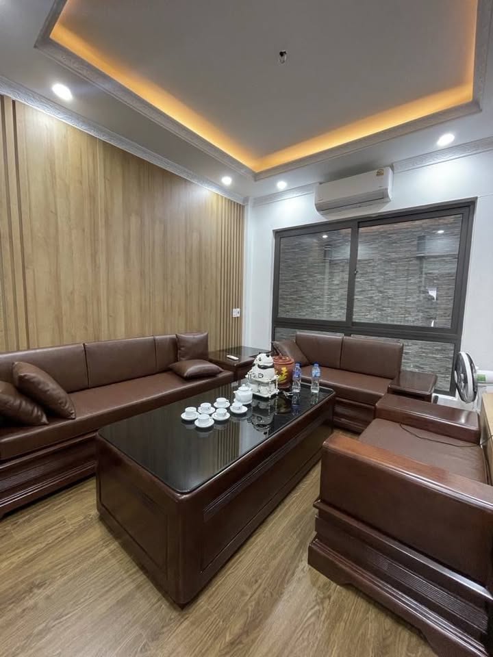 Продаётся дом, 4 спальни, 44 м², Hoài Đức