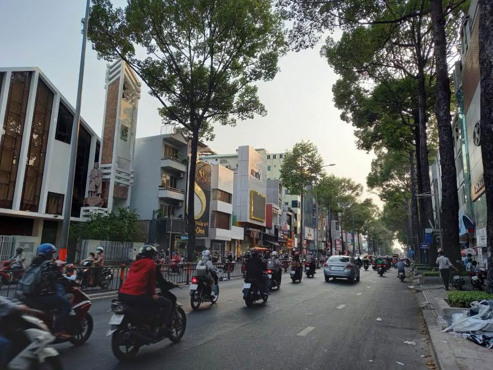 4-bedroom house for sale, 36 m², Quận 10