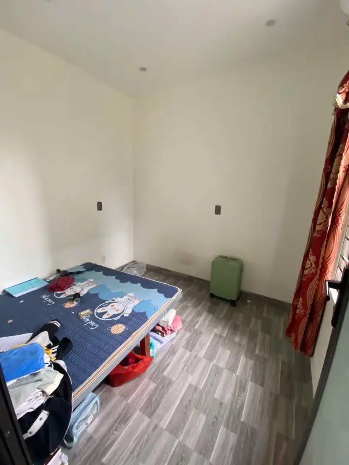 Nhà 3 tầng, 60m2, 3 gác đỗ cửa, 260 Tô Hiến Thành, Nam Định