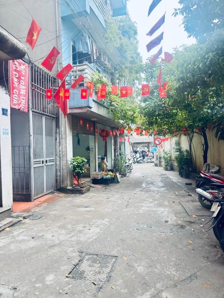House for sale, 34 m², Cầu Giấy