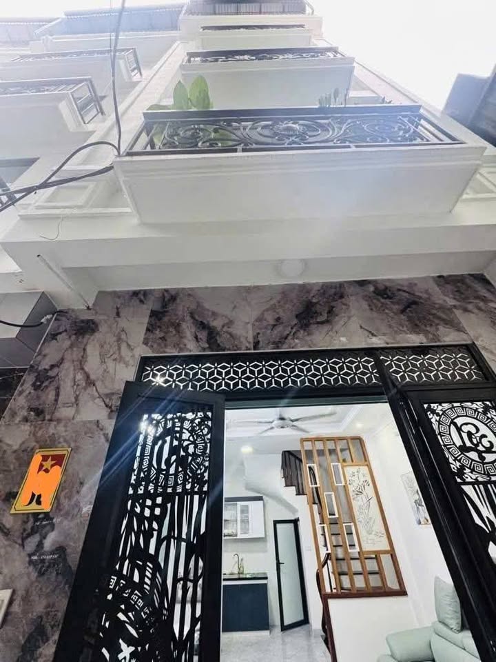 Сдаётся дом, 3 спальни, 30 м², Hoàng Mai