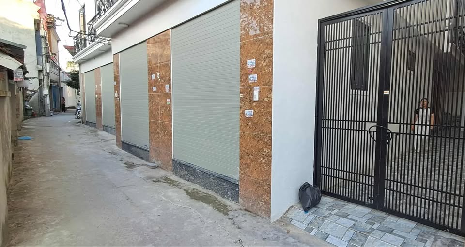 Bán nhà 5 tầng 34,4m² Kim Chung, Hoài Đức, Hà Nội, giá hơn 4 tỷ