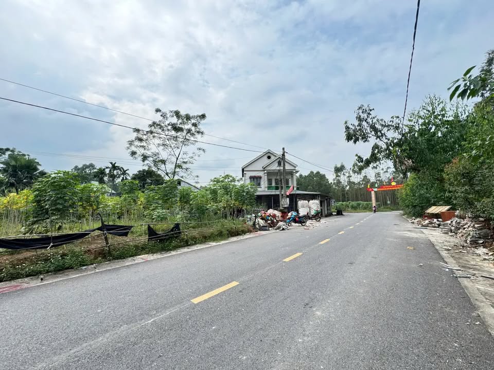 Đất mặt đường nhựa, kinh doanh bốc khói 96,8m2, giá hời 1,399 tỷ