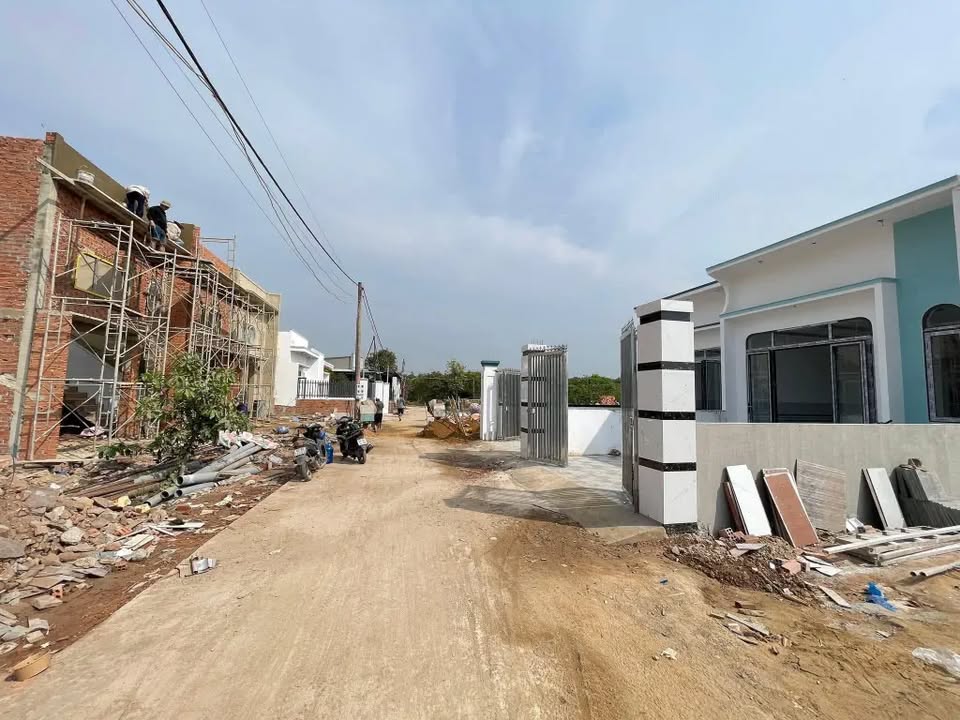 Em bán lô đất 600 triệu, sổ riêng thổ cư Ấp 2, Sông Trầu, Trảng Bom, Đồng Nai