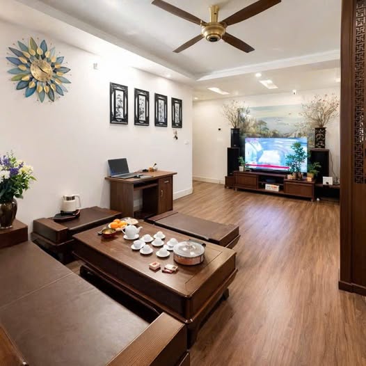 3-bedroom apartment for sale, 70 m², Long Biên