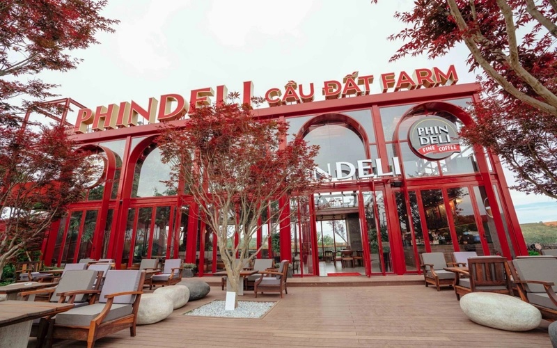 Cho thuê mặt bằng mặt tiền Đề Thám, Quận 1, DT: 25x36m, 1 trệt 1 lầu, DTSD: 1.800m2