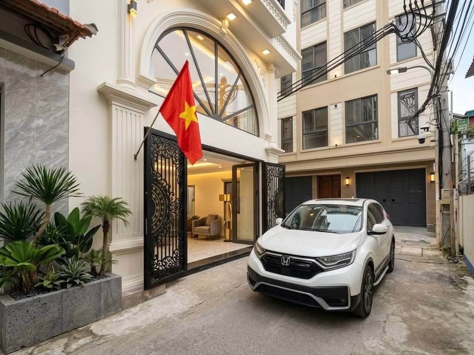Продаётся дом, 3 спальни, 50 м², Long Biên