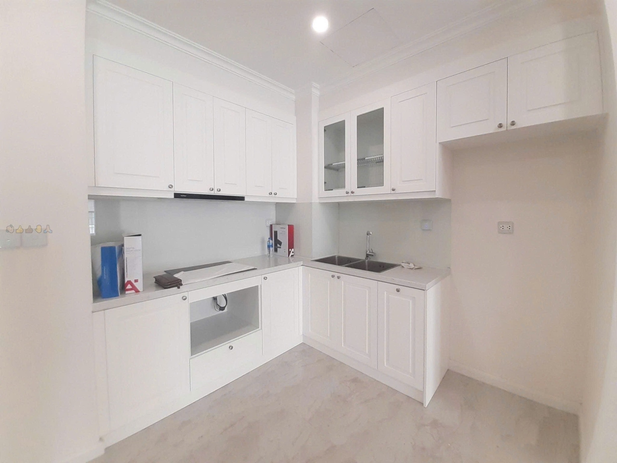 Продаётся квартира, 3 спальни, 99 м², Tây Hồ