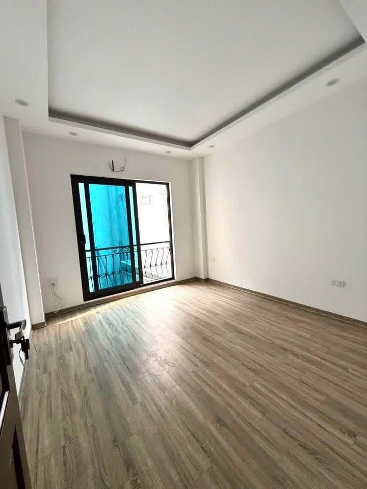 Продаётся дом, 4 спальни, 40 м², Hoài Đức