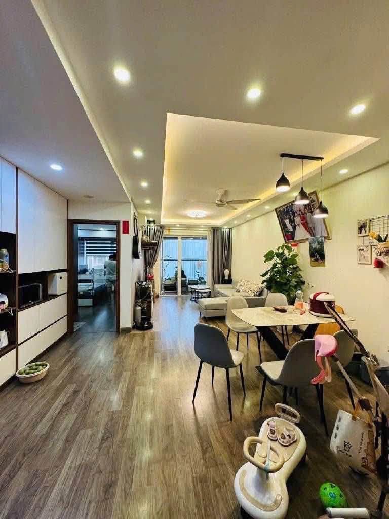 Продаётся квартира, 2 спальни, 92 м², Hà Đông
