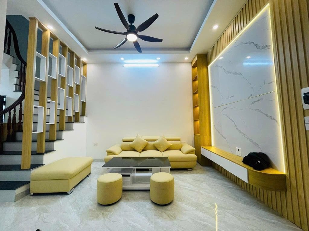 Продаётся дом, 4 спальни, 38,4 м², Hoàng Mai