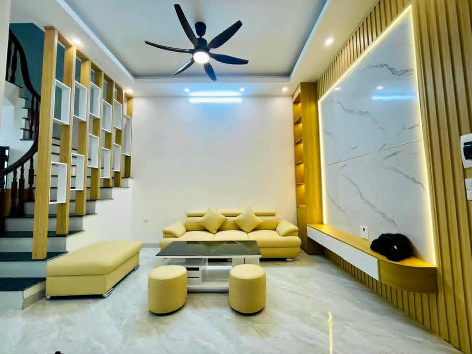 5-bedroom house for sale, 39 m², Hoàng Mai