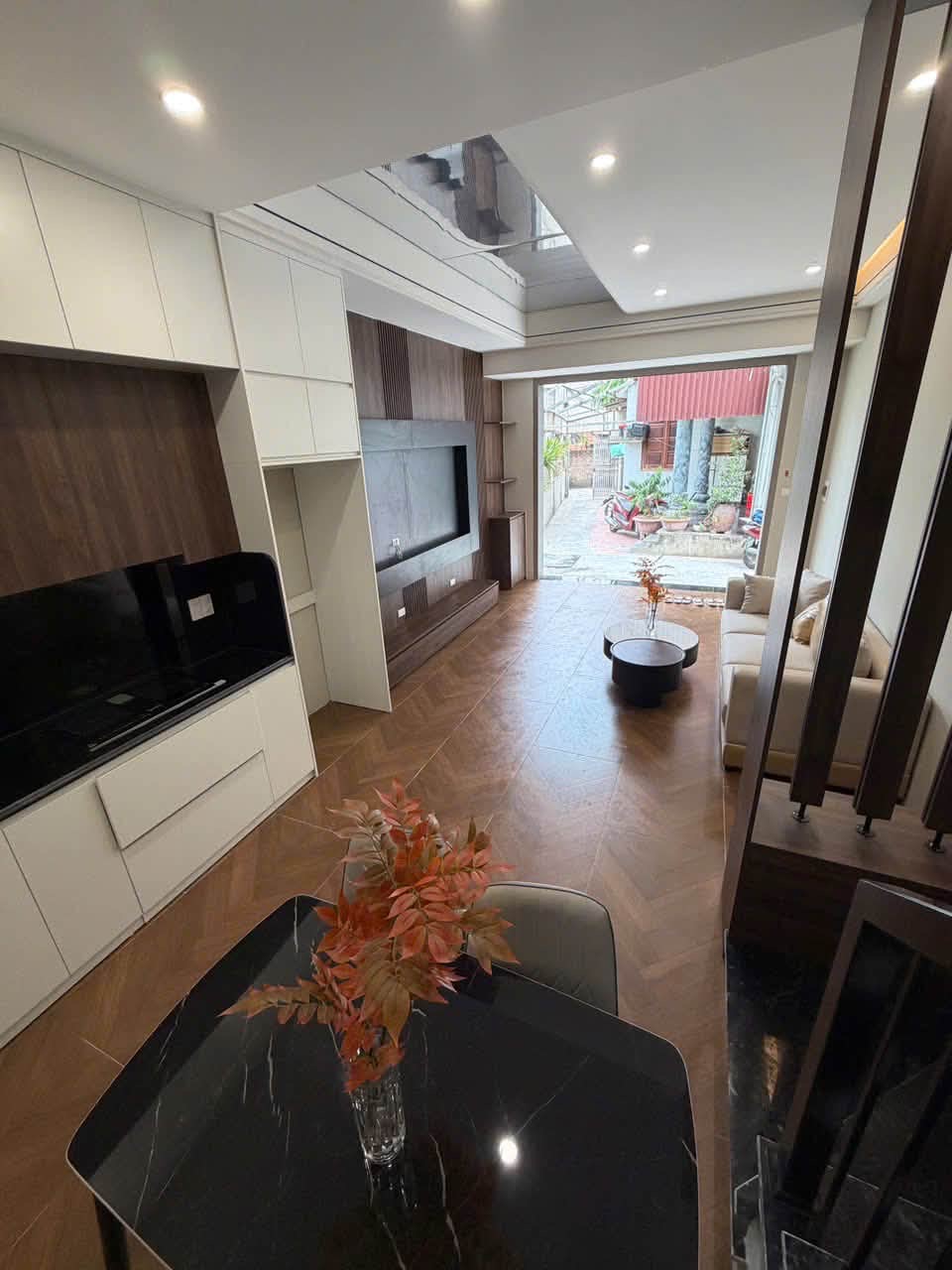 House for sale, 43 m², Long Biên