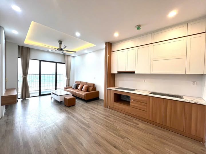 Продаётся квартира, 3 спальни, 96 м², Nam Từ Liêm