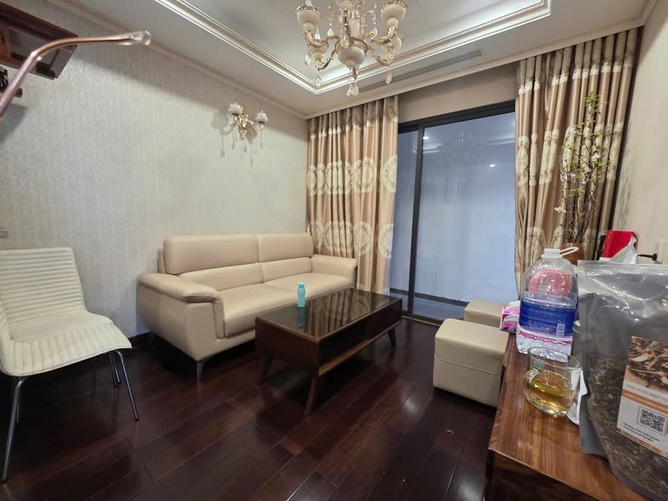Cho thuê căn hộ, 2 PN, 72 m², Hoàn Kiếm