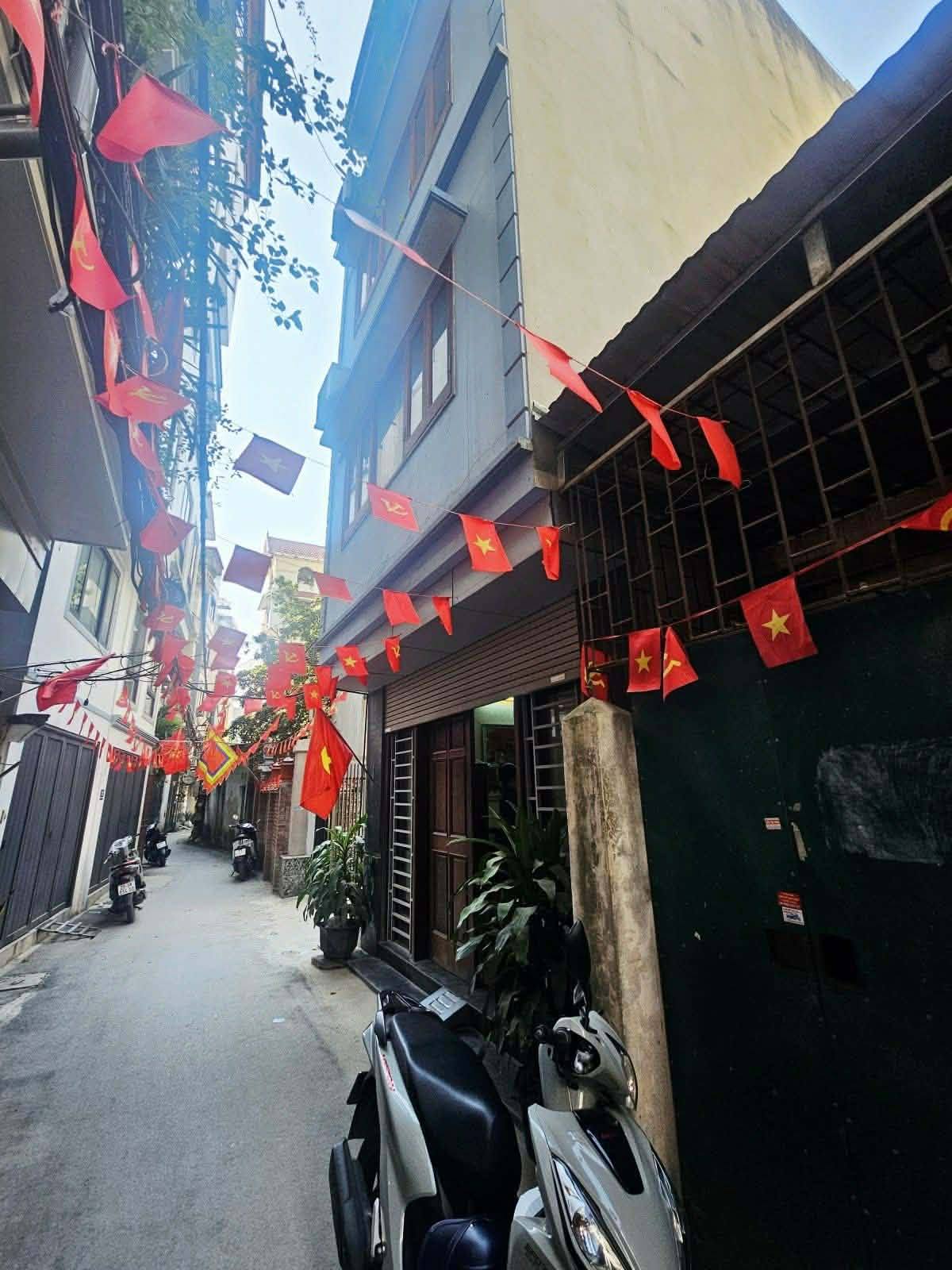 Продаётся дом, 5 спален, 60 м², Tây Hồ