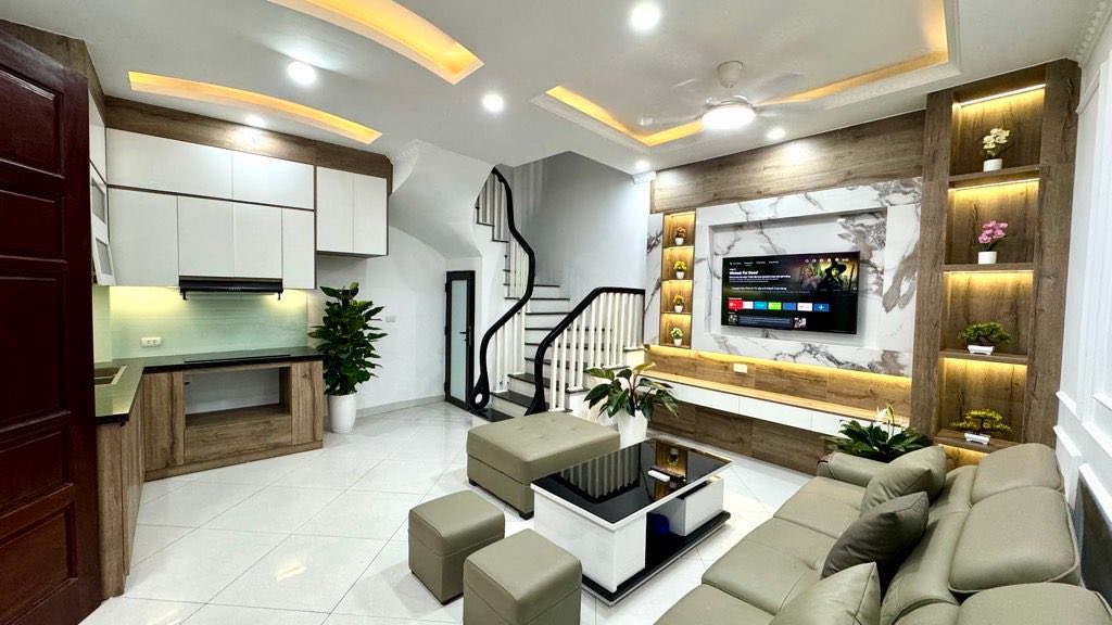 House for sale, 32 m², Long Biên