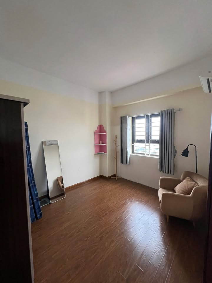 Bán căn hộ, 2 PN, 70 m², Long Biên
