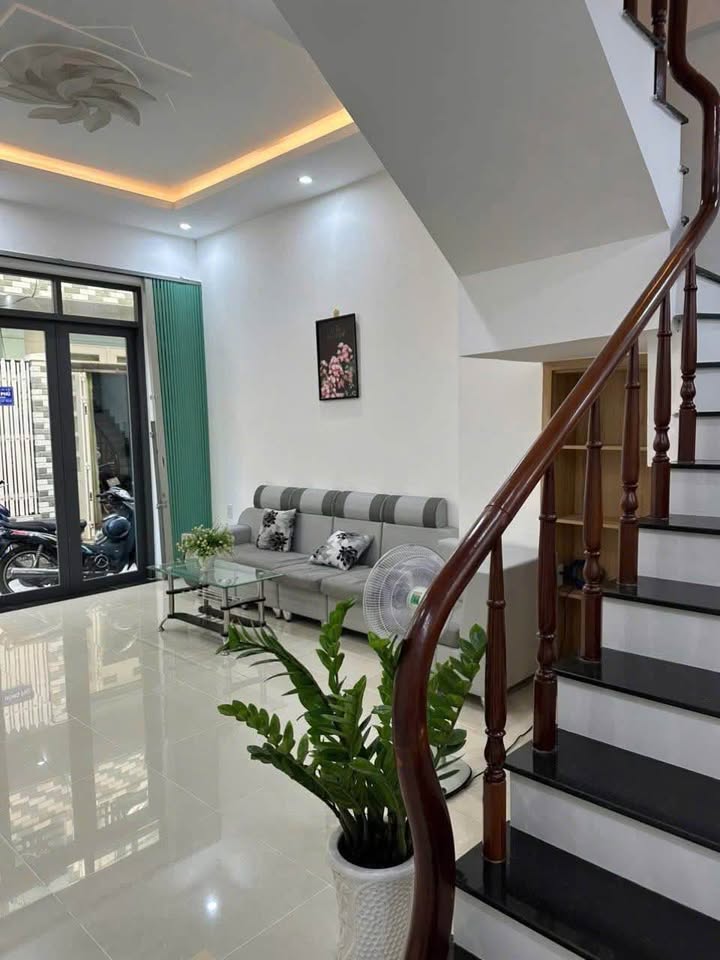 Продаётся дом, 3 спальни, 45 м², Thắng Tam