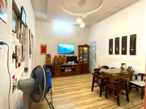 Продаётся дом, 2 спальни, 82 м², Phường 4
