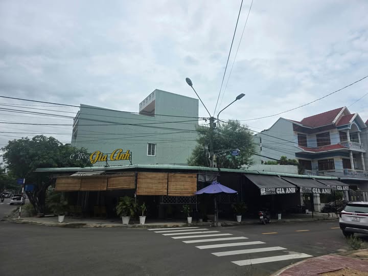 Sang nhượng quán cafe căn góc sát trường học khu lê thanh nghị 3.5 triệu/tháng