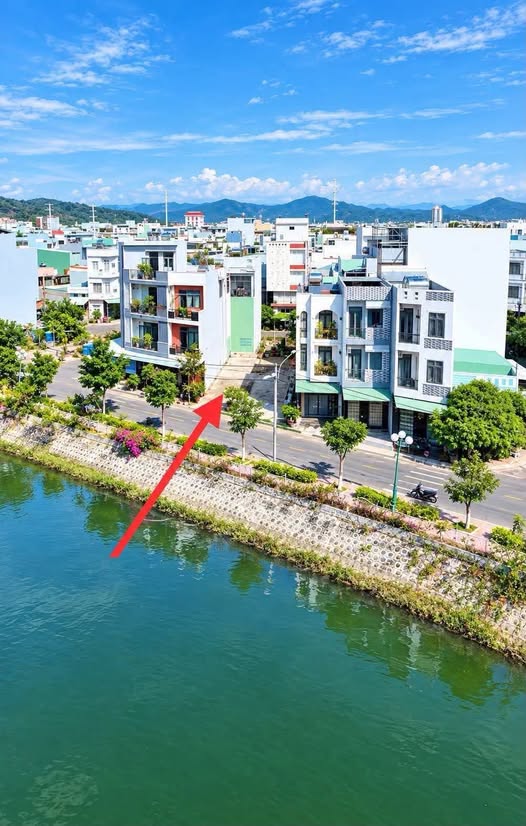 Продаётся дом, 102 м², Hai Bà Trưng