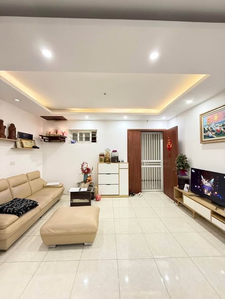 Продаётся квартира, 2 спальни, 65 м², Hoàng Mai