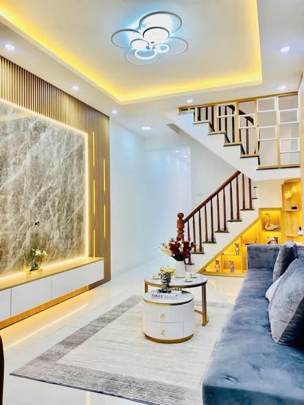 Продаётся дом, 4 спальни, 36 м², Đống Đa