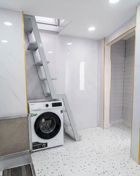 Продаётся дом, 2 спальни, Quận 4