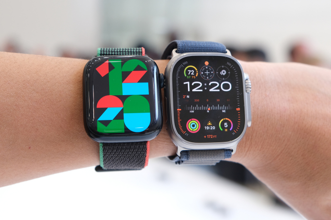 
Đồng hồ Apple Watch Series 9 và Watch Ultra 2
