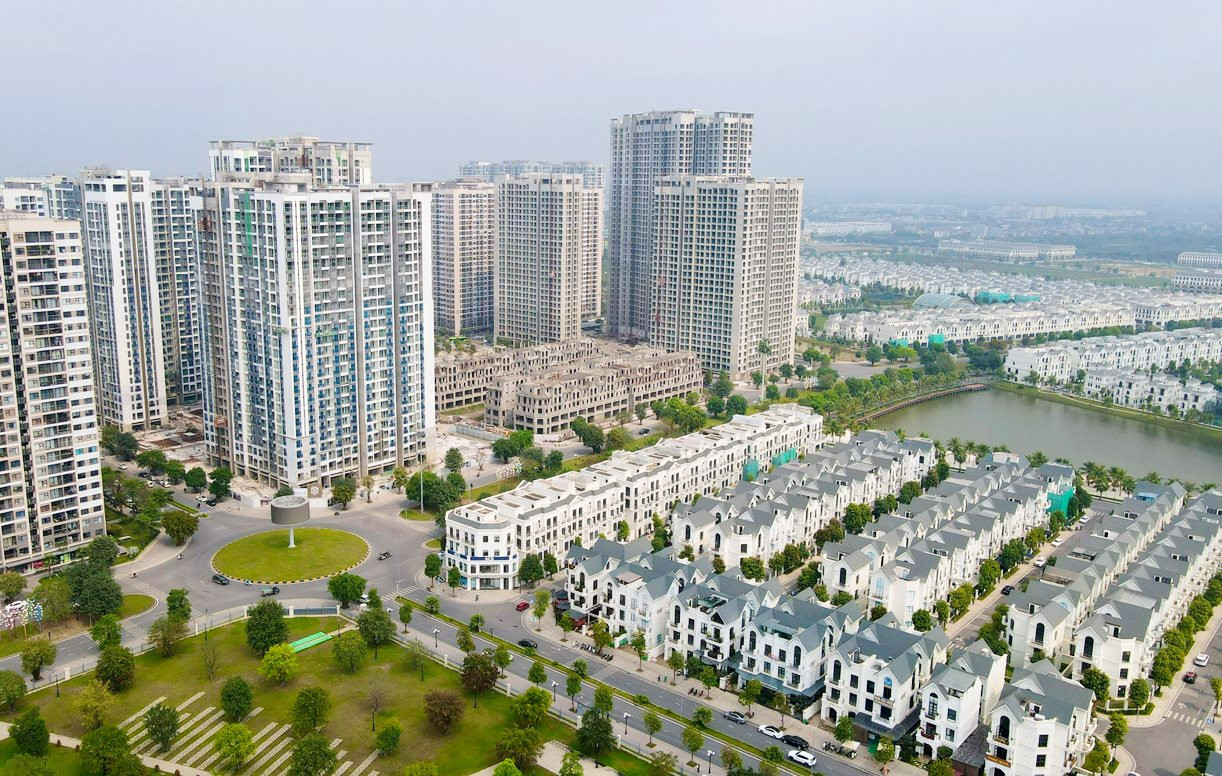 Trong năm 2024, giá bán chung cư sơ cấp sẽ tiếp tục tăng trung bình từ 3 – 8% tuỳ thuộc vào nhiều yếu tố
